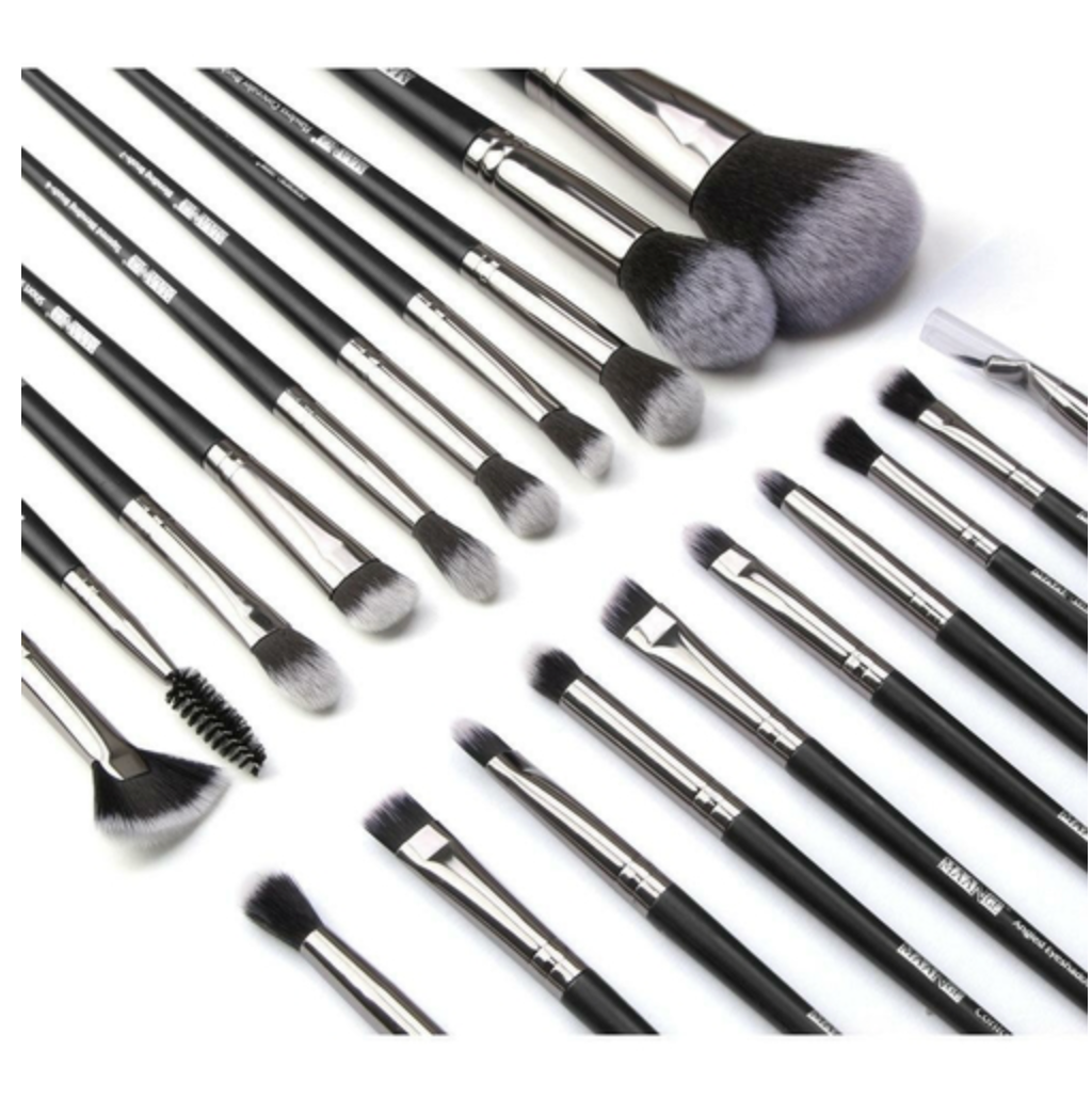 make up brush + Brush Bag